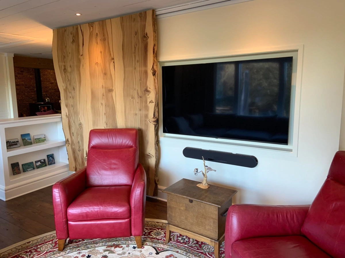 Guest Bathroom Photo of 118 Douglas Road, Salt Spring Island, BC