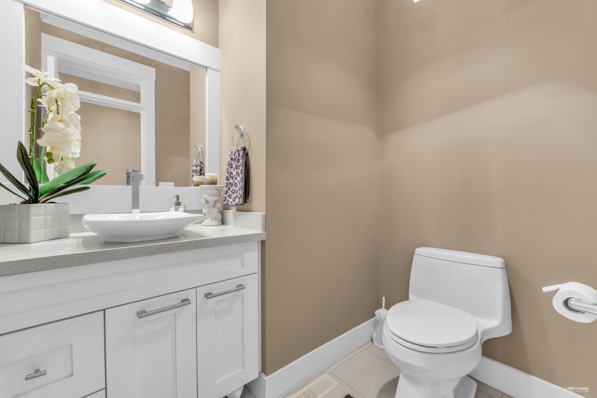 Bedroom 4 Photo of 16238 25 Avenue, Surrey, BC