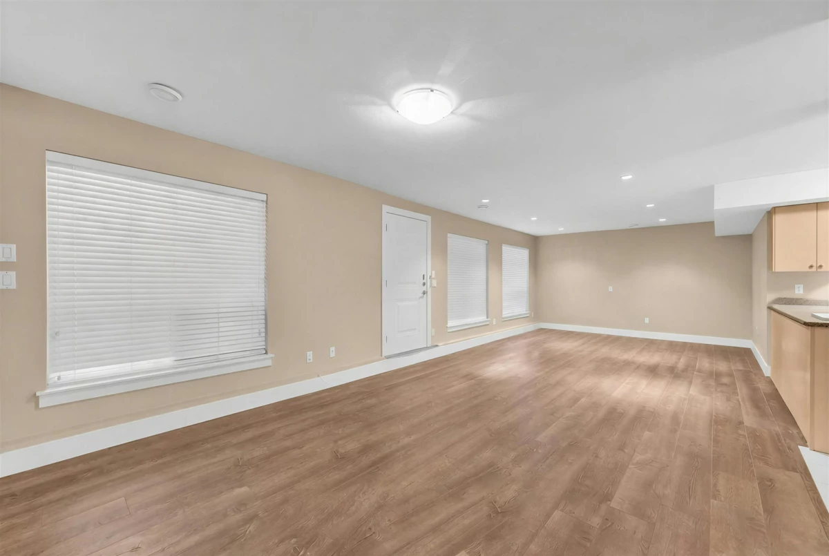 Hot Tub / Spa Photo of 16238 25 Avenue, Surrey, BC