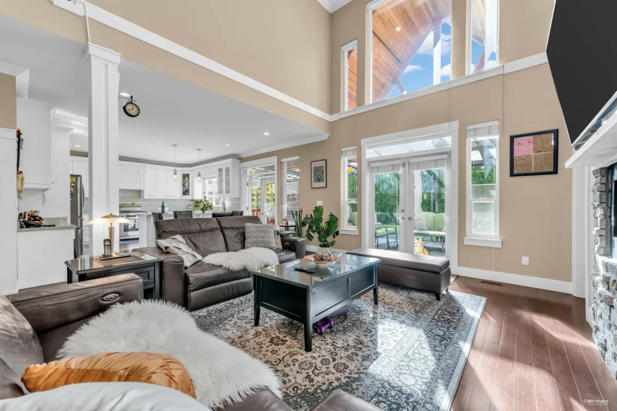 Kitchen Photo of 16238 25 Avenue, Surrey, BC