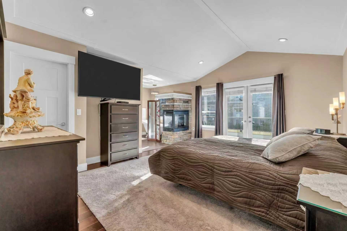 Office / Den Photo of 16238 25 Avenue, Surrey, BC