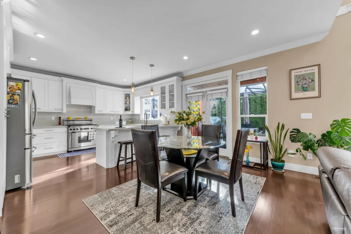 Primary Bathroom Photo of 16238 25 Avenue, Surrey, BC