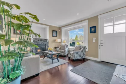 16238 25 Avenue, Surrey, BC, Surrey — Single Family Residence for sale