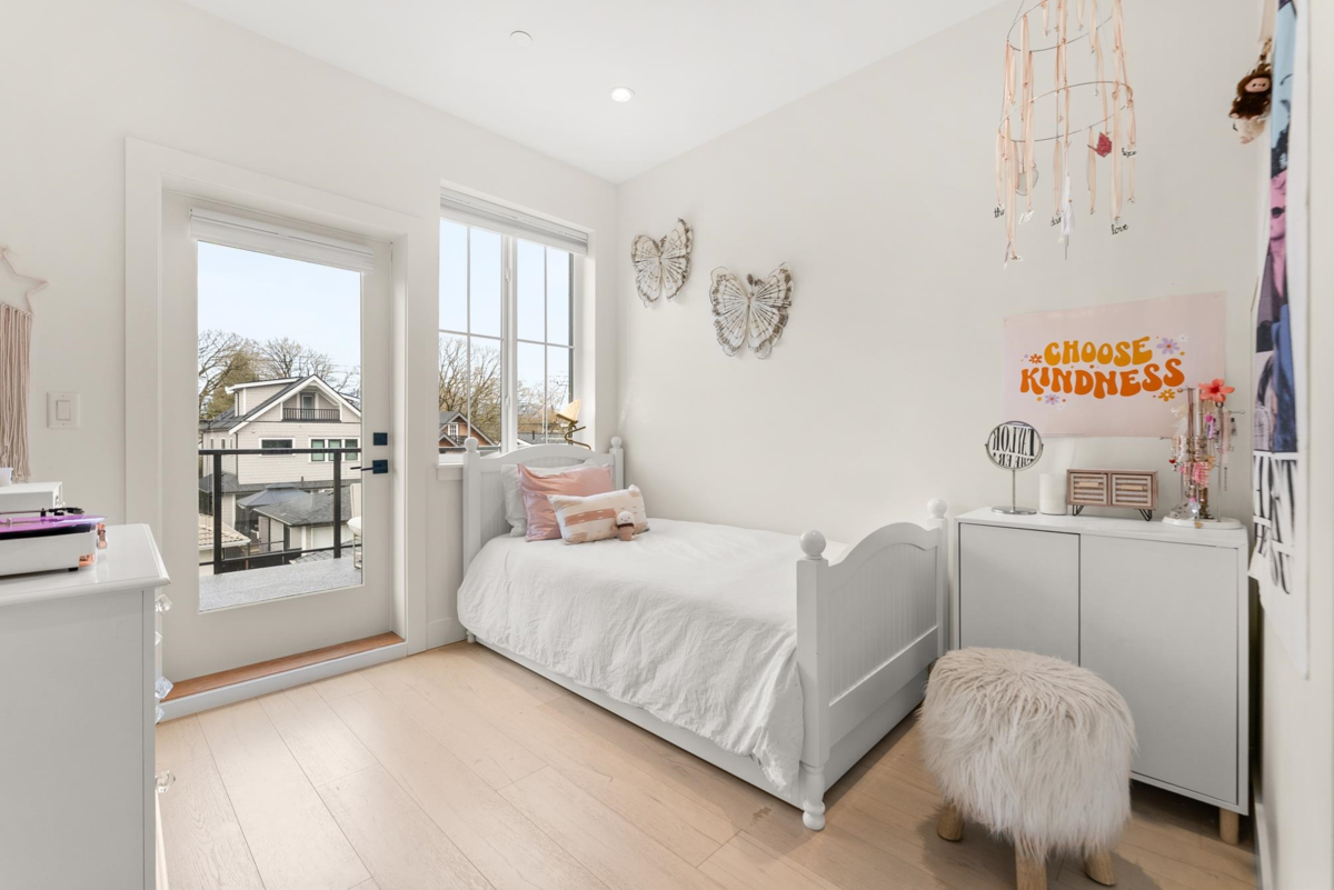 Backyard Photo of 3123 W 16th Avenue, Vancouver, BC