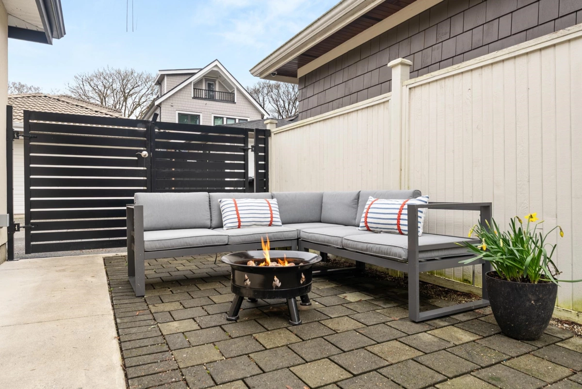 Guest Bathroom Photo of 3123 W 16th Avenue, Vancouver, BC