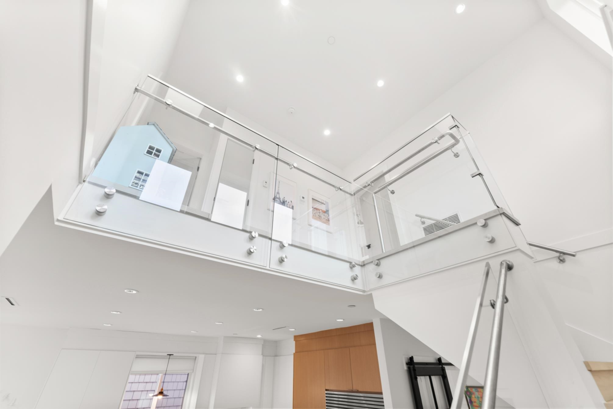 Laundry Room Photo of 3123 W 16th Avenue, Vancouver, BC