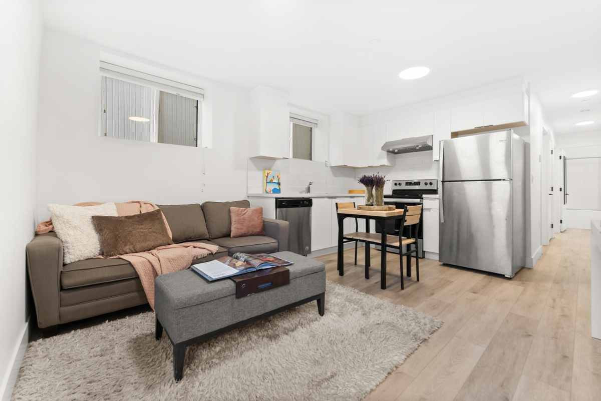 Outdoor Kitchen Photo of 3123 W 16th Avenue, Vancouver, BC