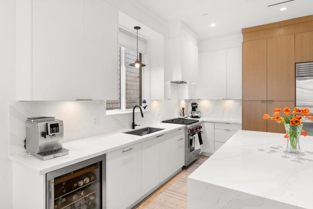 Walk-In Closet Photo of 3123 W 16th Avenue, Vancouver, BC