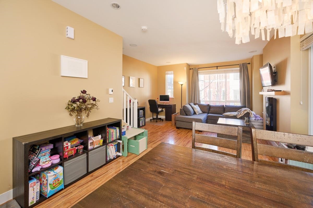 Primary Bathroom Photo of 37 2929 156 Street, Surrey, BC