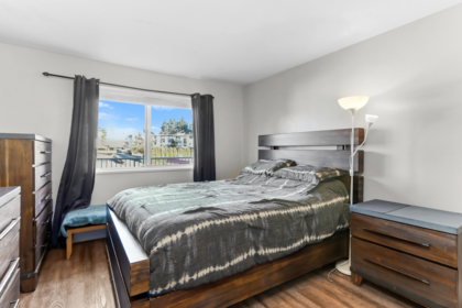 Guest Bathroom Photo of 403 33478 Roberts Avenue, Abbotsford, BC