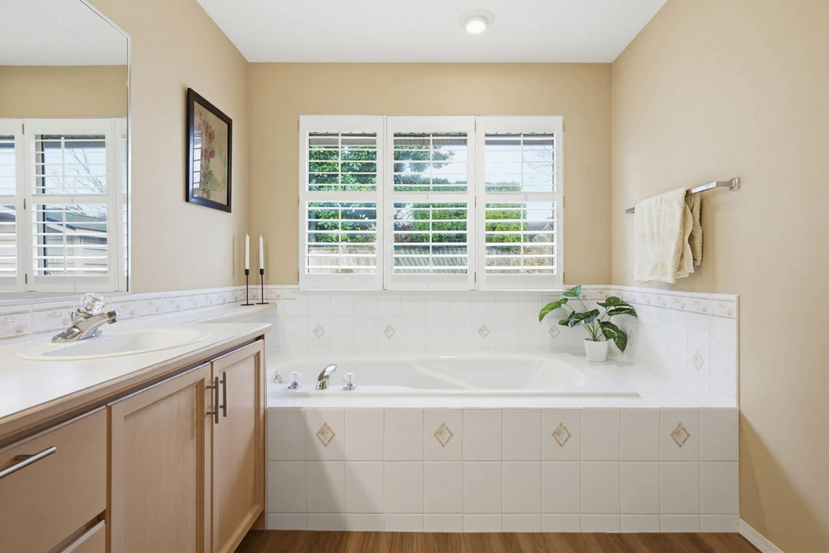 Backyard Photo of 5689 Clipper Road, Delta, BC