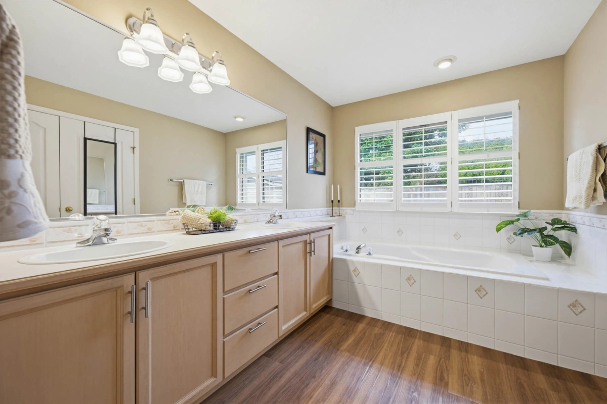 Outdoor Deck Photo of 5689 Clipper Road, Delta, BC