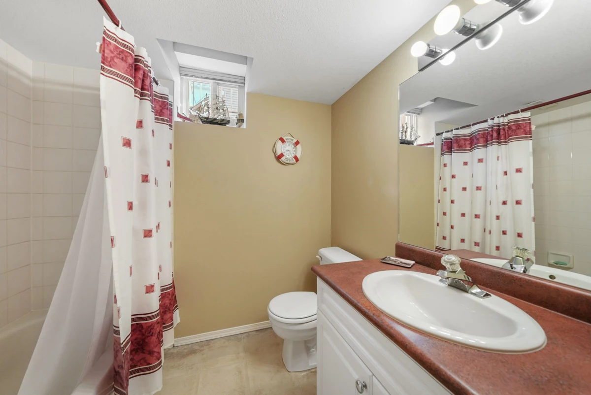 Loft / Bonus Room Photo of 18111 68a Avenue, Surrey, BC