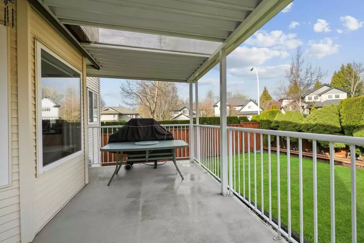 Outdoor Patio Photo of 18111 68a Avenue, Surrey, BC