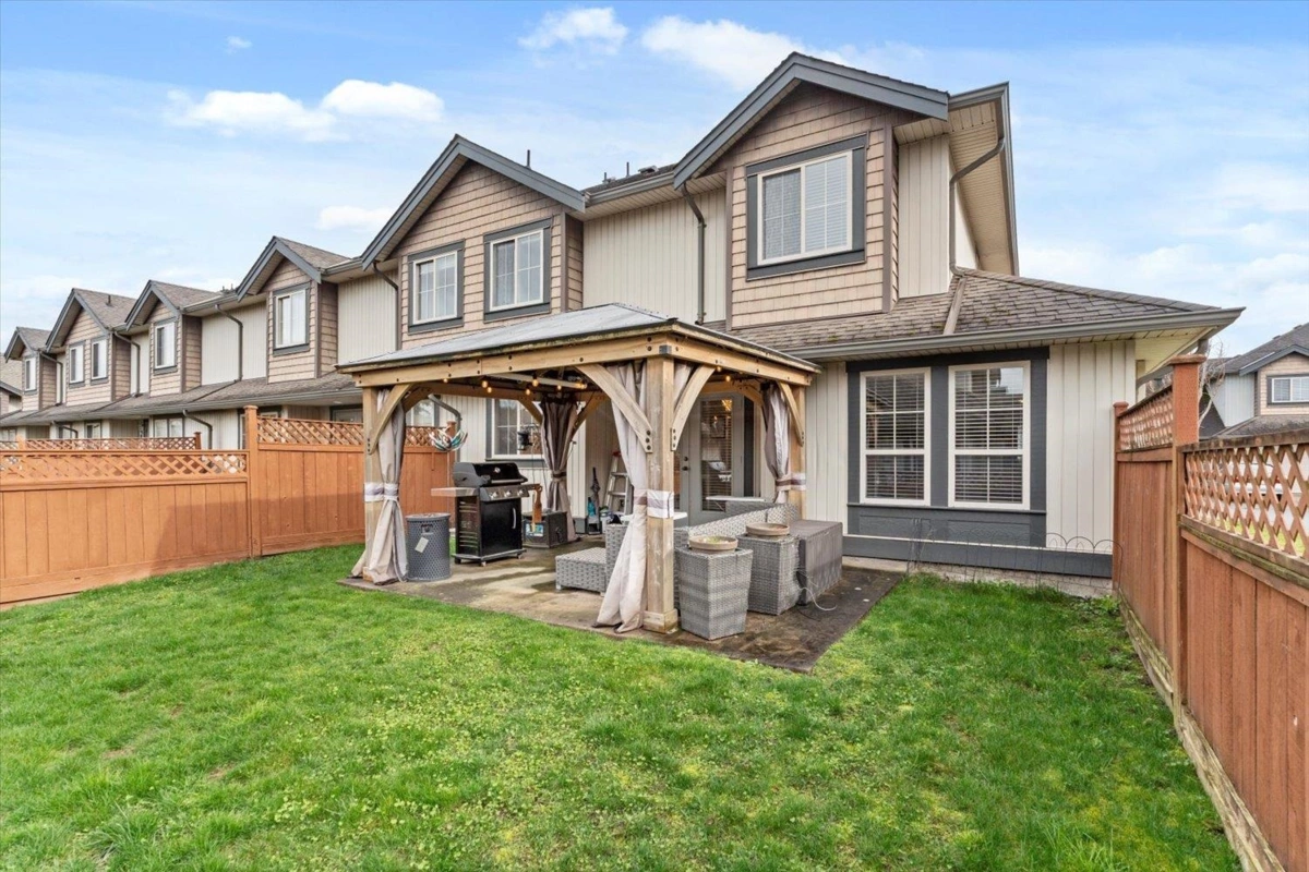 Front Yard Photo of 55 44523 Mclaren Drive, Chilliwack, BC