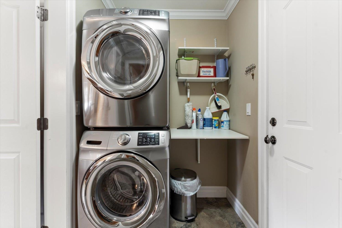 Staircase Photo of 55 44523 Mclaren Drive, Chilliwack, BC