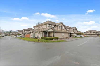 55 44523 Mclaren Drive, Chilliwack, BC, Chilliwack — Townhouse for sale