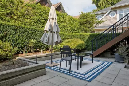 Garden / Landscaping Photo of 2133 Gordon Avenue, West Vancouver, BC