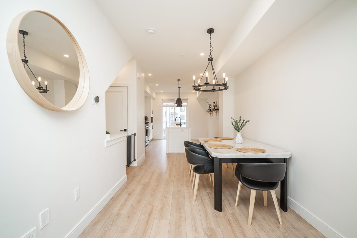 Dining Area Photo of 98 7967 197 Street, Langley, BC