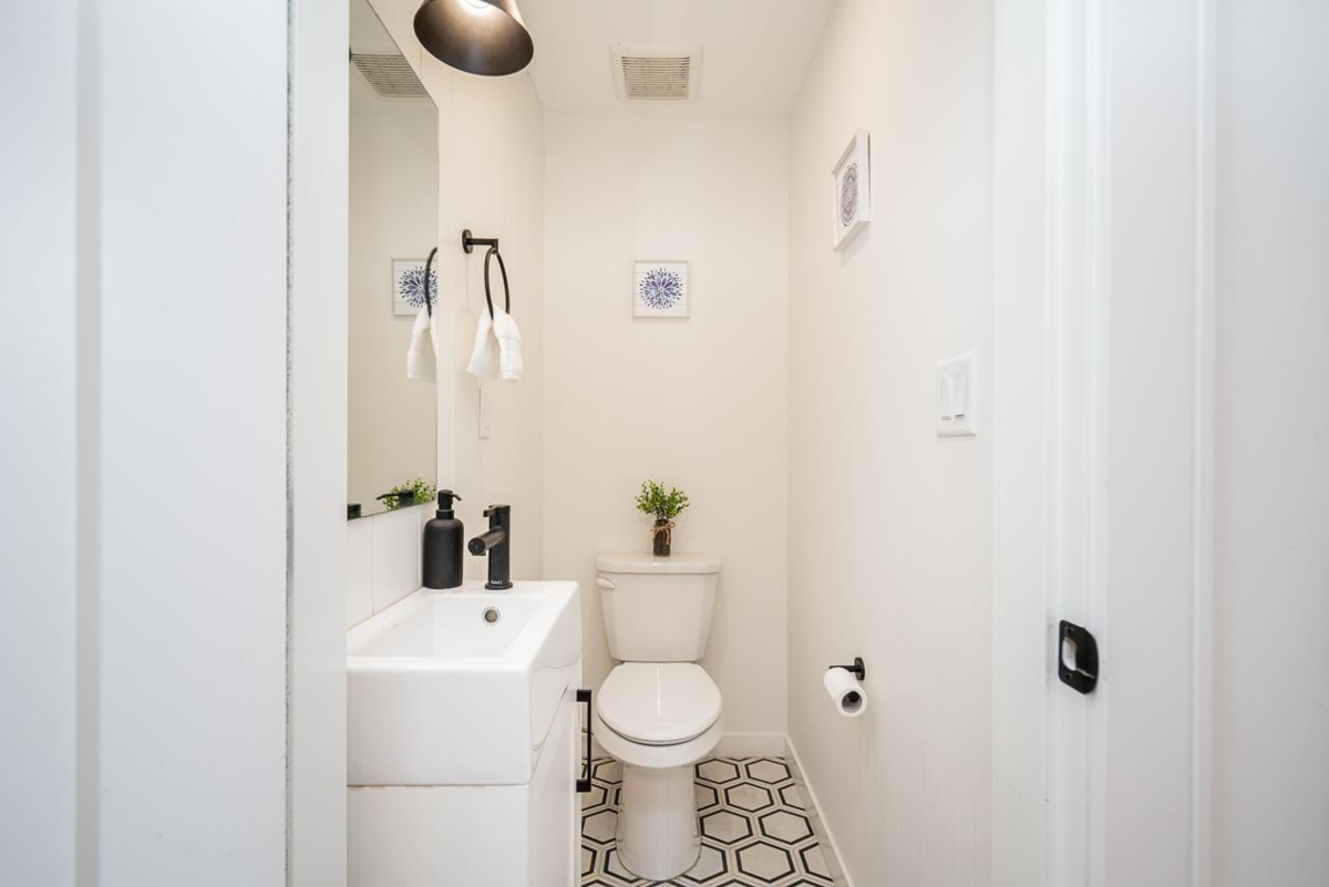 Front Yard Photo of 98 7967 197 Street, Langley, BC