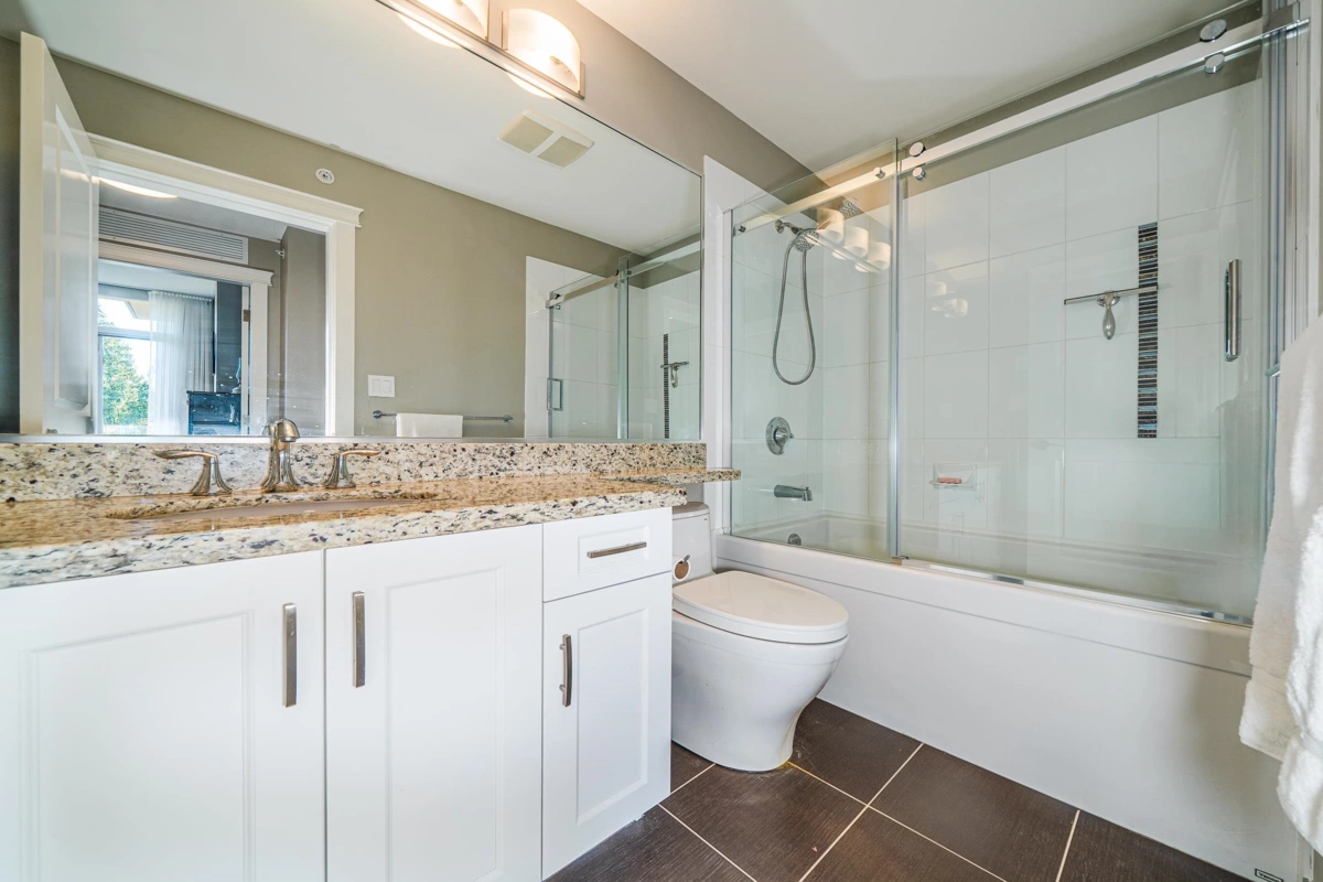 Bedroom 3 Photo of 1004 1415 Parkway Boulevard, Coquitlam, BC