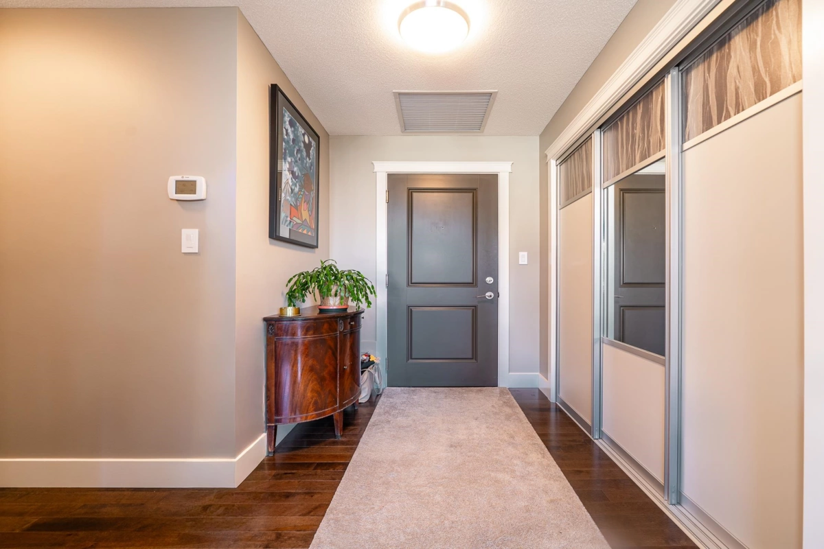 Kitchen Photo of 1004 1415 Parkway Boulevard, Coquitlam, BC