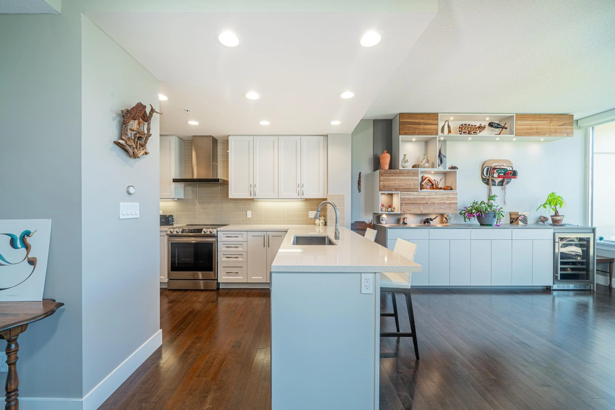 Laundry Room Photo of 1004 1415 Parkway Boulevard, Coquitlam, BC