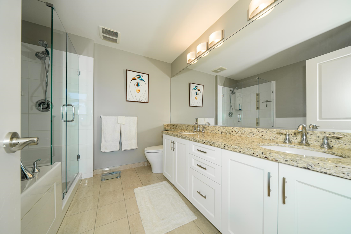 Primary Bedroom Photo of 1004 1415 Parkway Boulevard, Coquitlam, BC