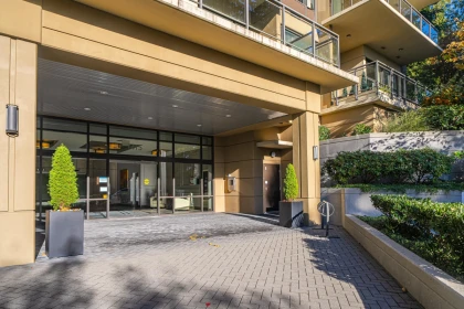1004 1415 Parkway Boulevard, Coquitlam, BC