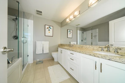 Primary Bedroom Photo of 1004 1415 Parkway Boulevard, Coquitlam, BC
