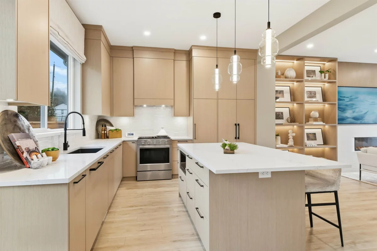 Kitchen Island Photo of 2879 Jersey Place, Abbotsford, BC