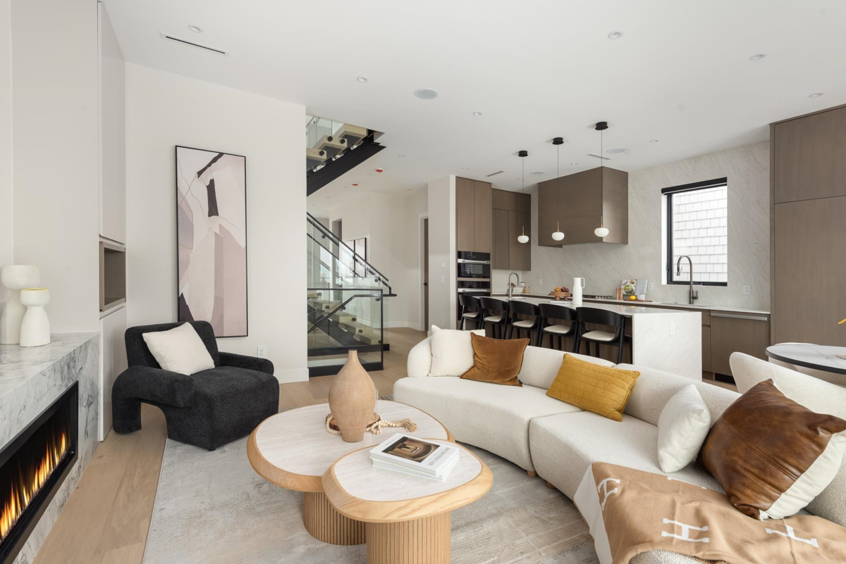 Kitchen Island Photo of 4413 Oxford Street, Burnaby, BC