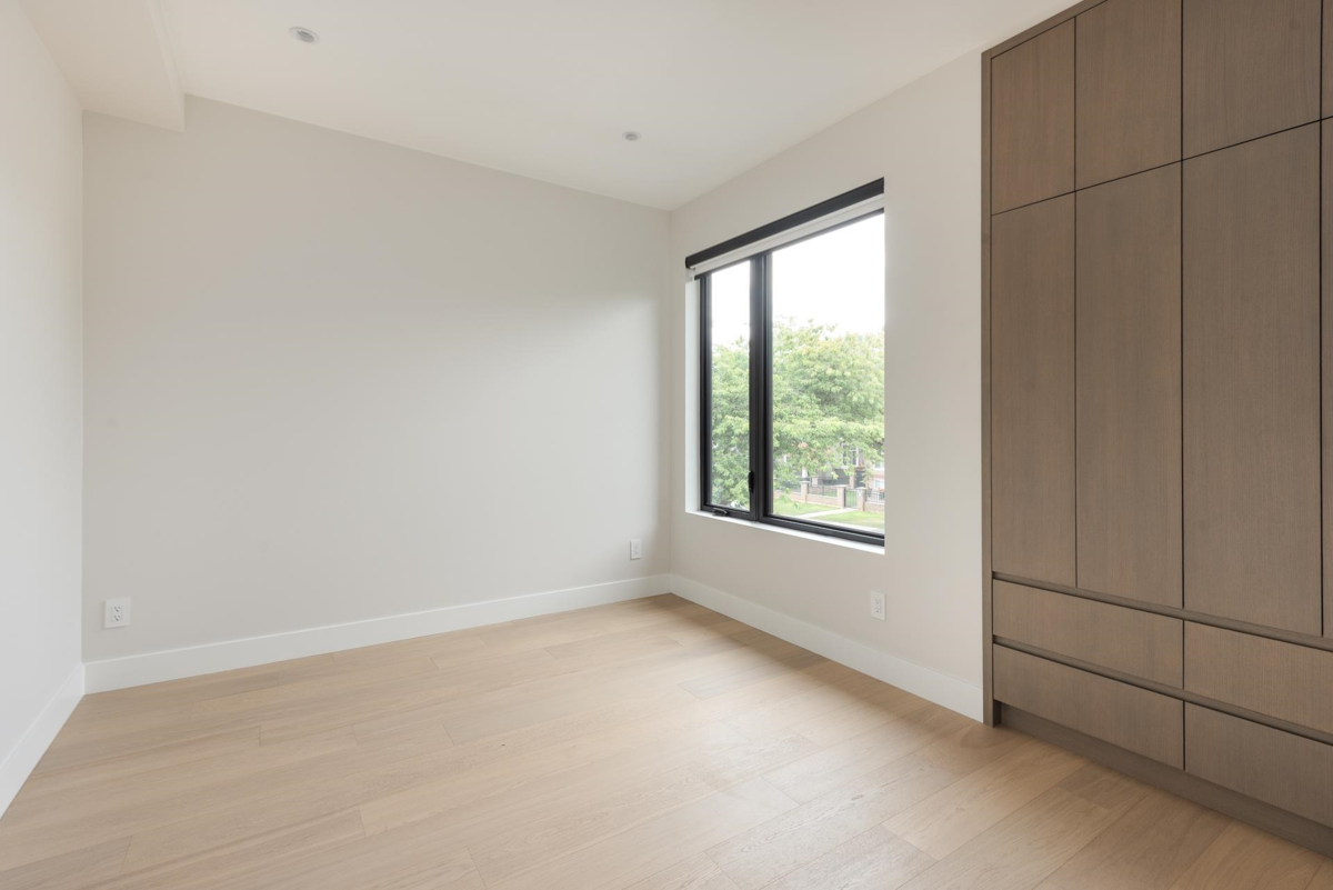 Mudroom Photo of 4413 Oxford Street, Burnaby, BC