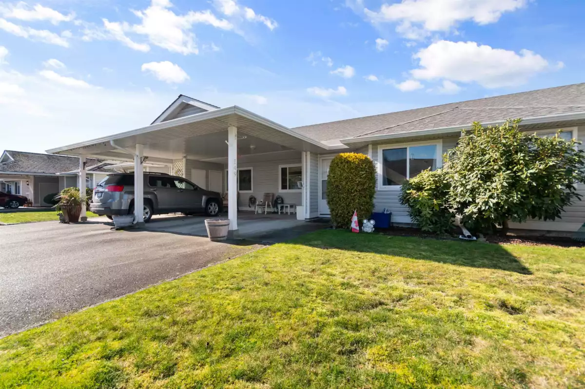 Dining Area Photo of 149 7610 Evans Road, Chilliwack, BC