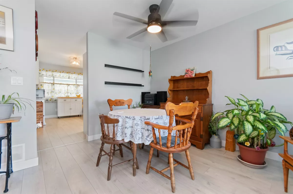 Guest Bathroom Photo of 149 7610 Evans Road, Chilliwack, BC