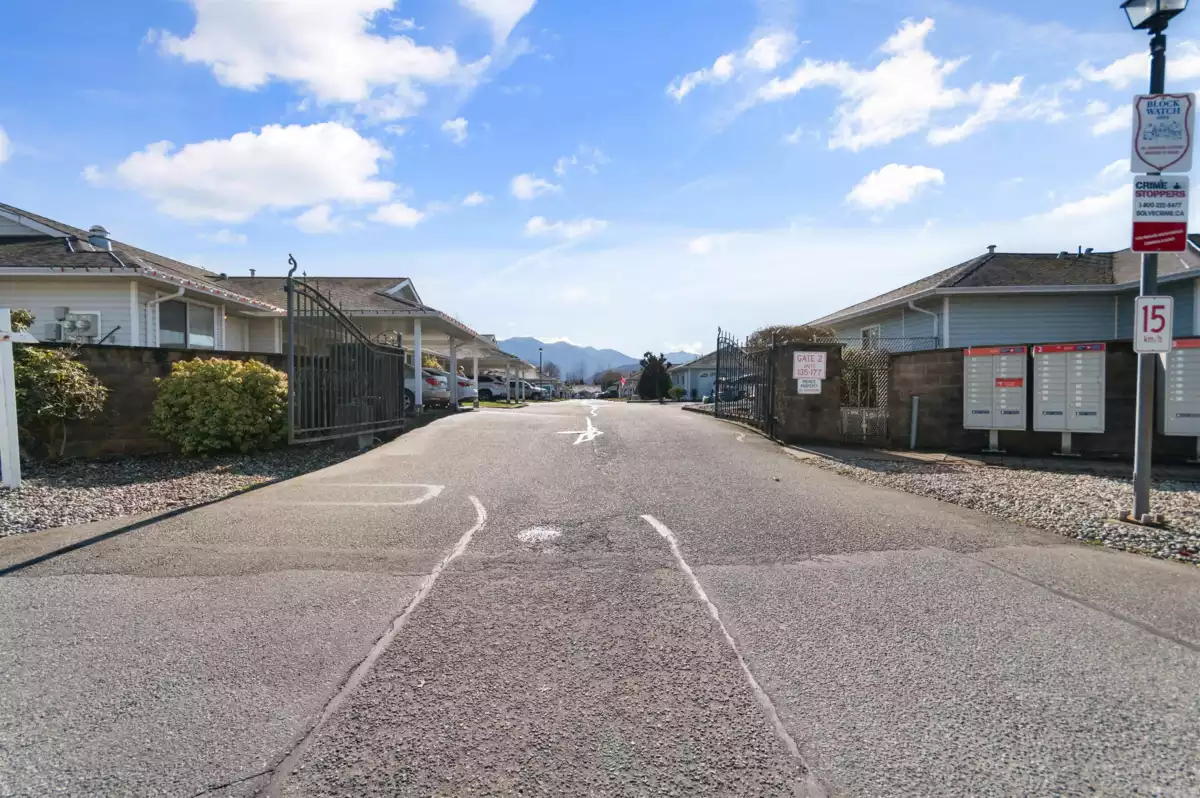 Kitchen Island Photo of 149 7610 Evans Road, Chilliwack, BC