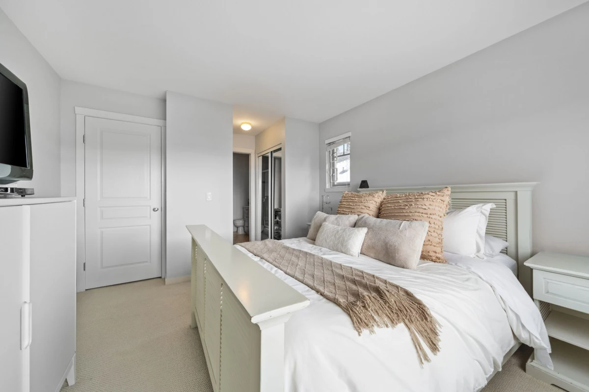 Primary Bedroom Photo of 142 2000 Panorama Drive, Port Moody, BC