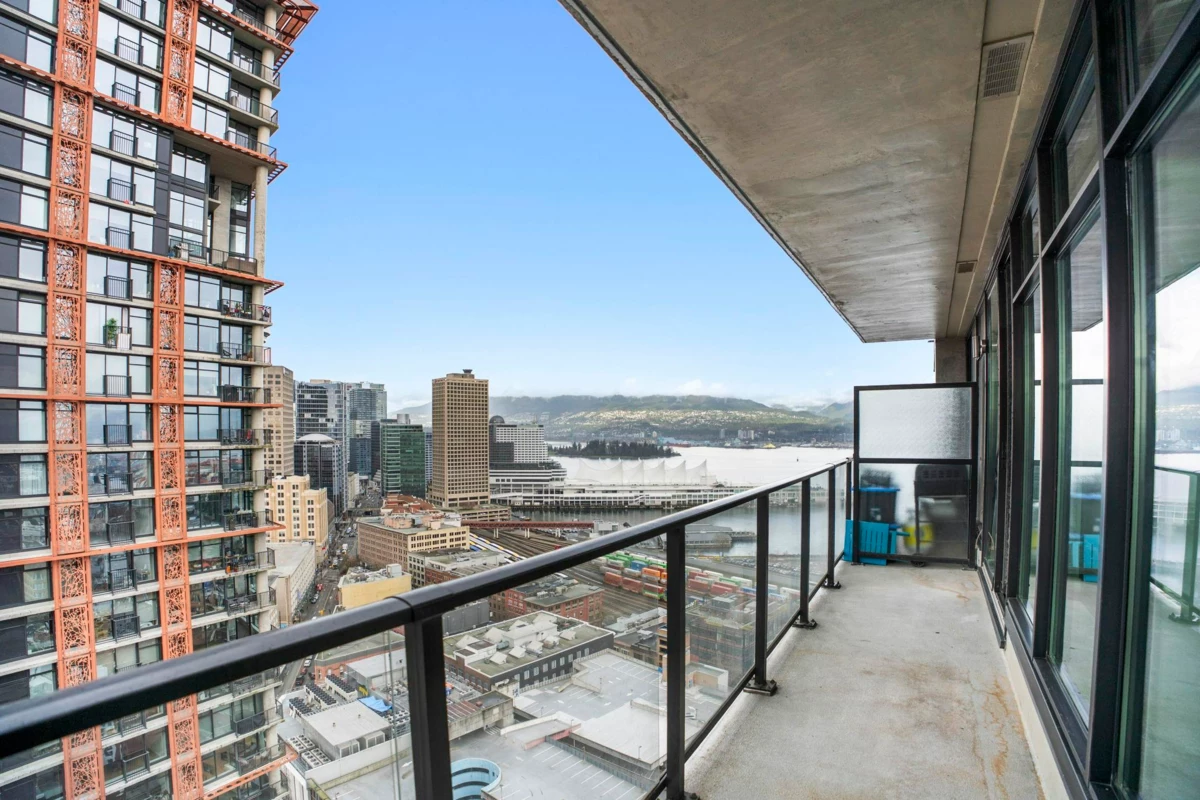 Guest Bathroom Photo of 2808 108 W Cordova Street, Vancouver, BC