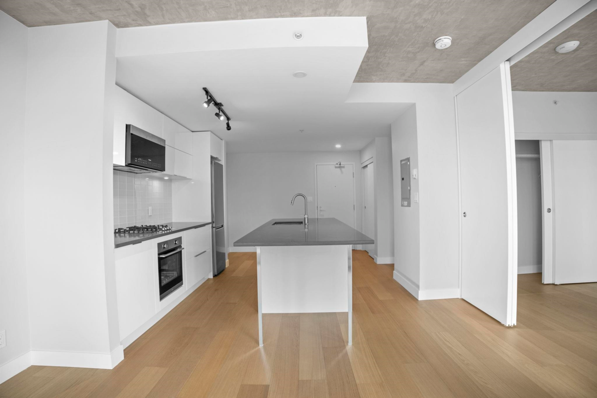 Kitchen Photo of 2808 108 W Cordova Street, Vancouver, BC