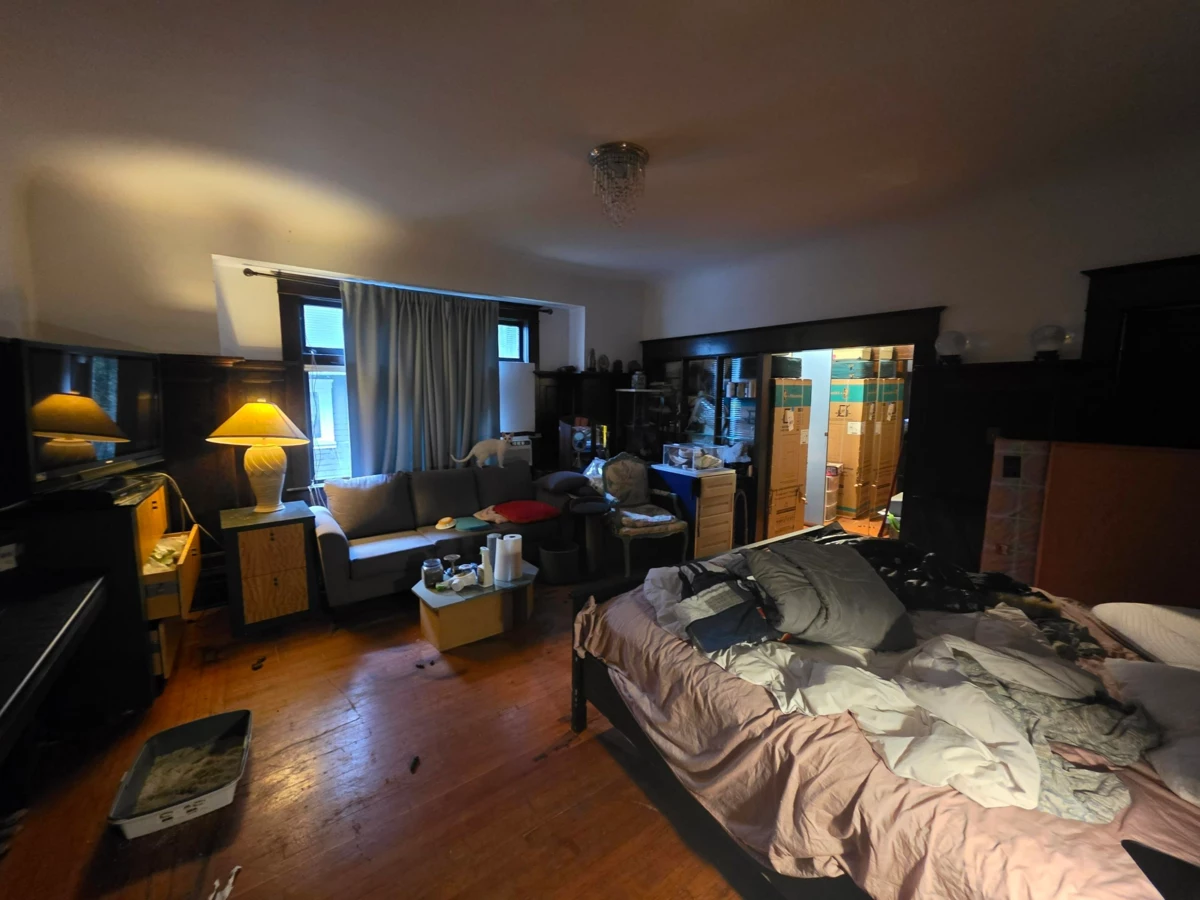 Family Room Photo of 345 W 13th Avenue, Vancouver, BC