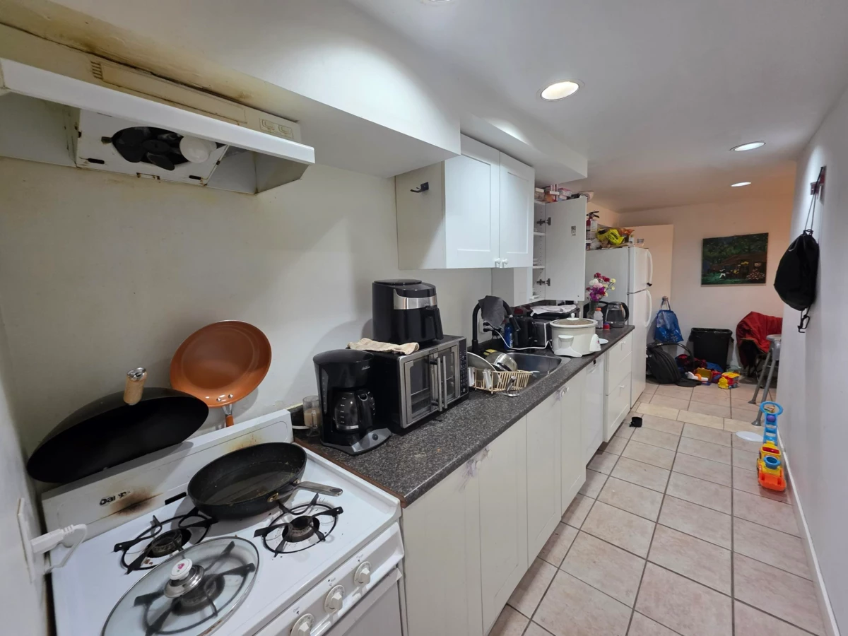 Outdoor Deck Photo of 345 W 13th Avenue, Vancouver, BC