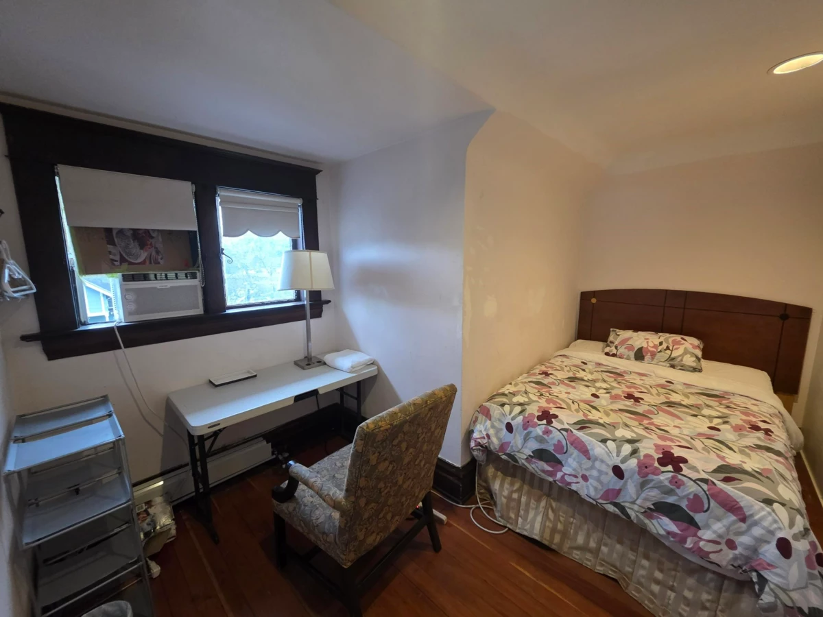 Staircase Photo of 345 W 13th Avenue, Vancouver, BC