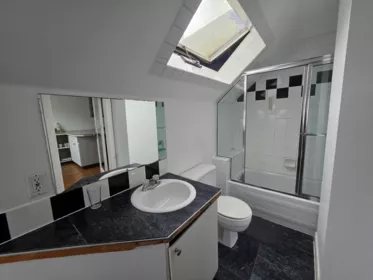 Mudroom Photo of 345 W 13th Avenue, Vancouver, BC
