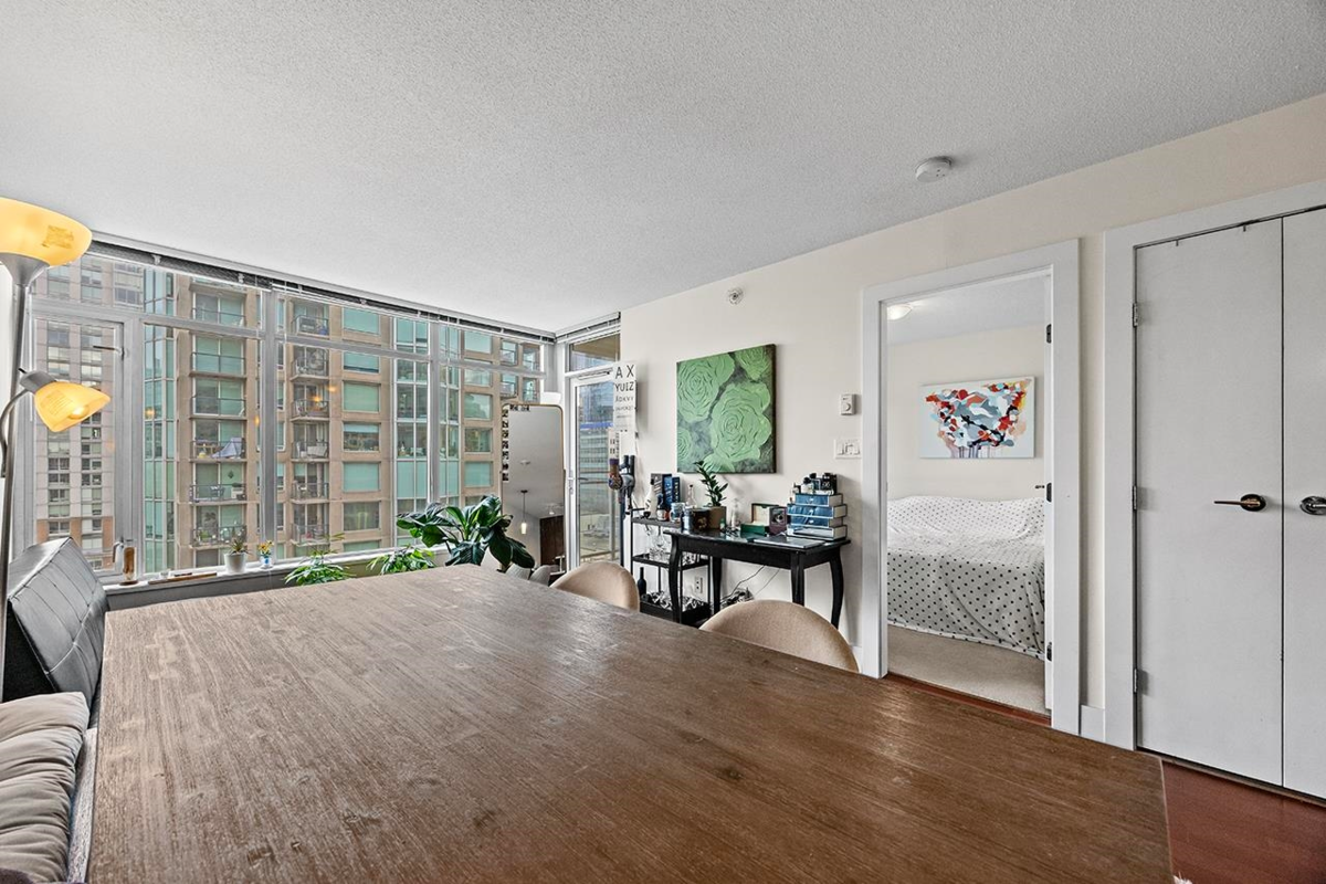 Pantry Photo of 1502 888 Homer Street, Vancouver, BC