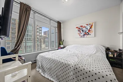 Primary Bedroom Photo of 1502 888 Homer Street, Vancouver, BC