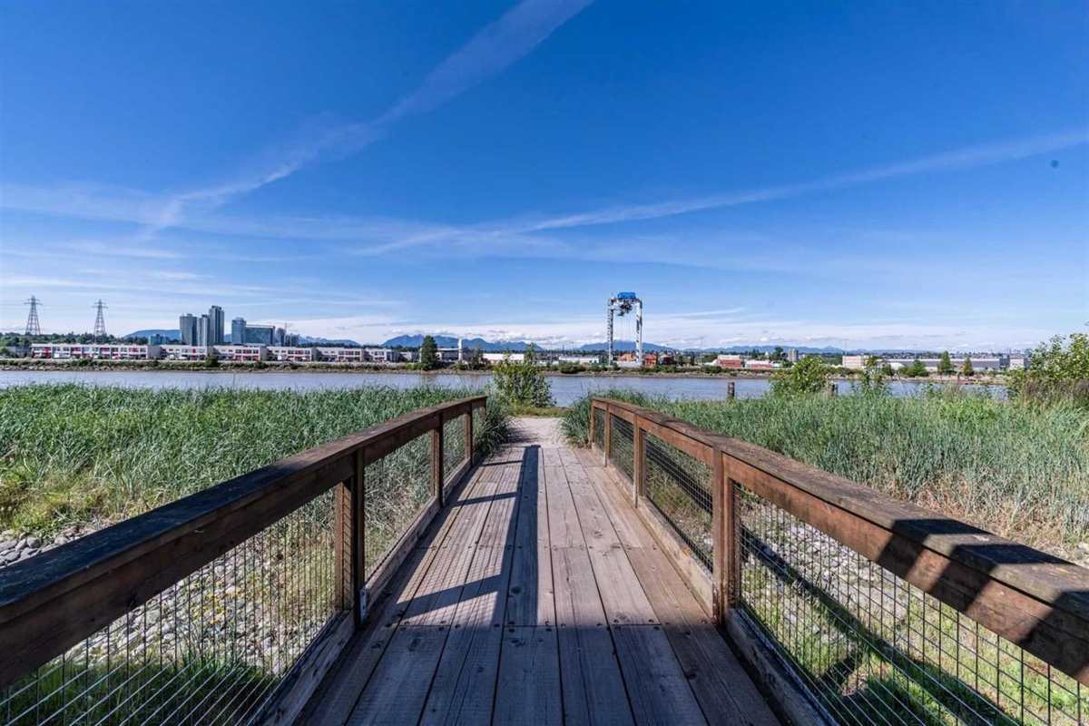 Entry Foyer Photo of 37 10133 River Drive, Richmond, BC