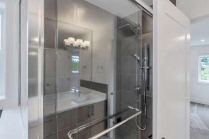 Hot Tub / Spa Photo of 2284 Mouldstade Road, Abbotsford, BC