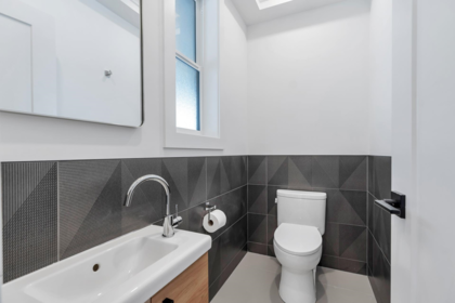 Mudroom Photo of 2284 Mouldstade Road, Abbotsford, BC
