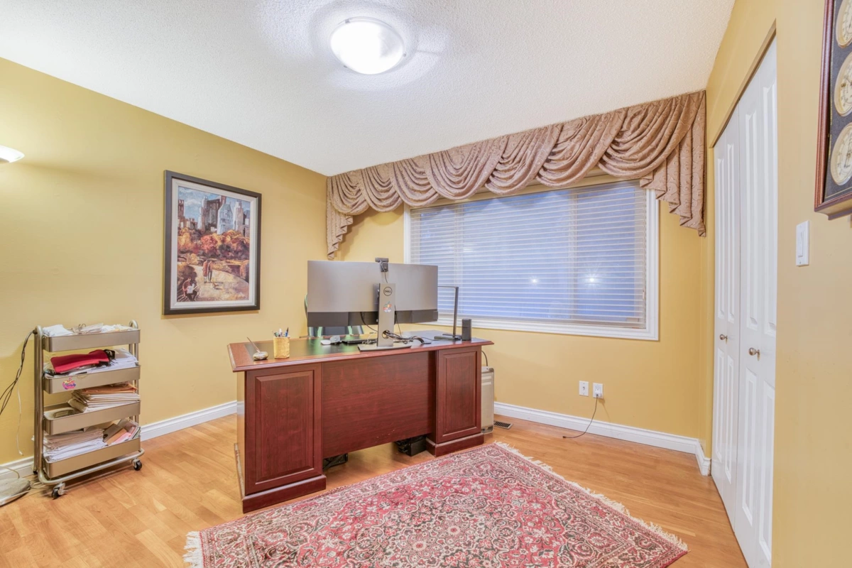 Hallway Photo of 1428 W 37th Avenue, Vancouver, BC