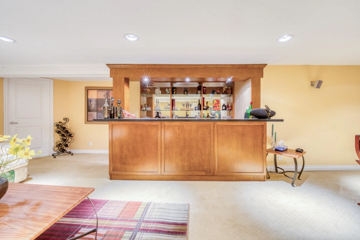 Hot Tub / Spa Photo of 1428 W 37th Avenue, Vancouver, BC